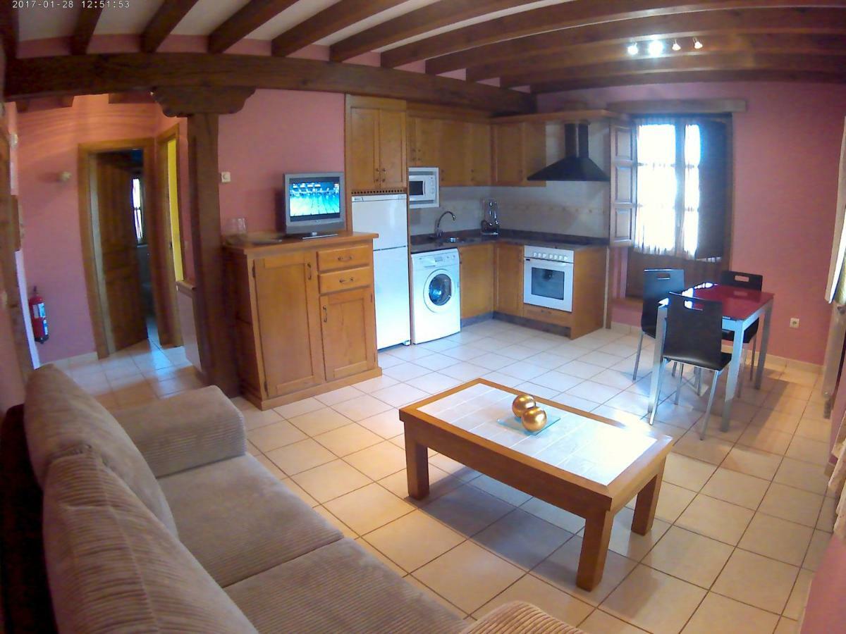 Apartamentos Casa Celia La Vega (Vega de Liebana, Cantabria) Exterior foto