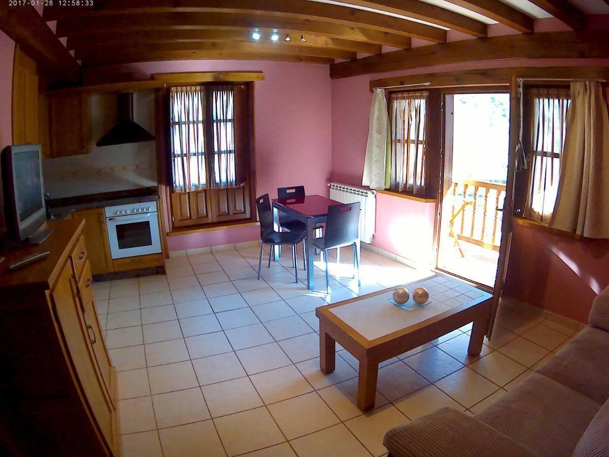 Apartamentos Casa Celia La Vega (Vega de Liebana, Cantabria) Exterior foto