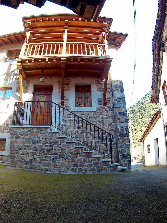Apartamentos Casa Celia La Vega (Vega de Liebana, Cantabria) Exterior foto