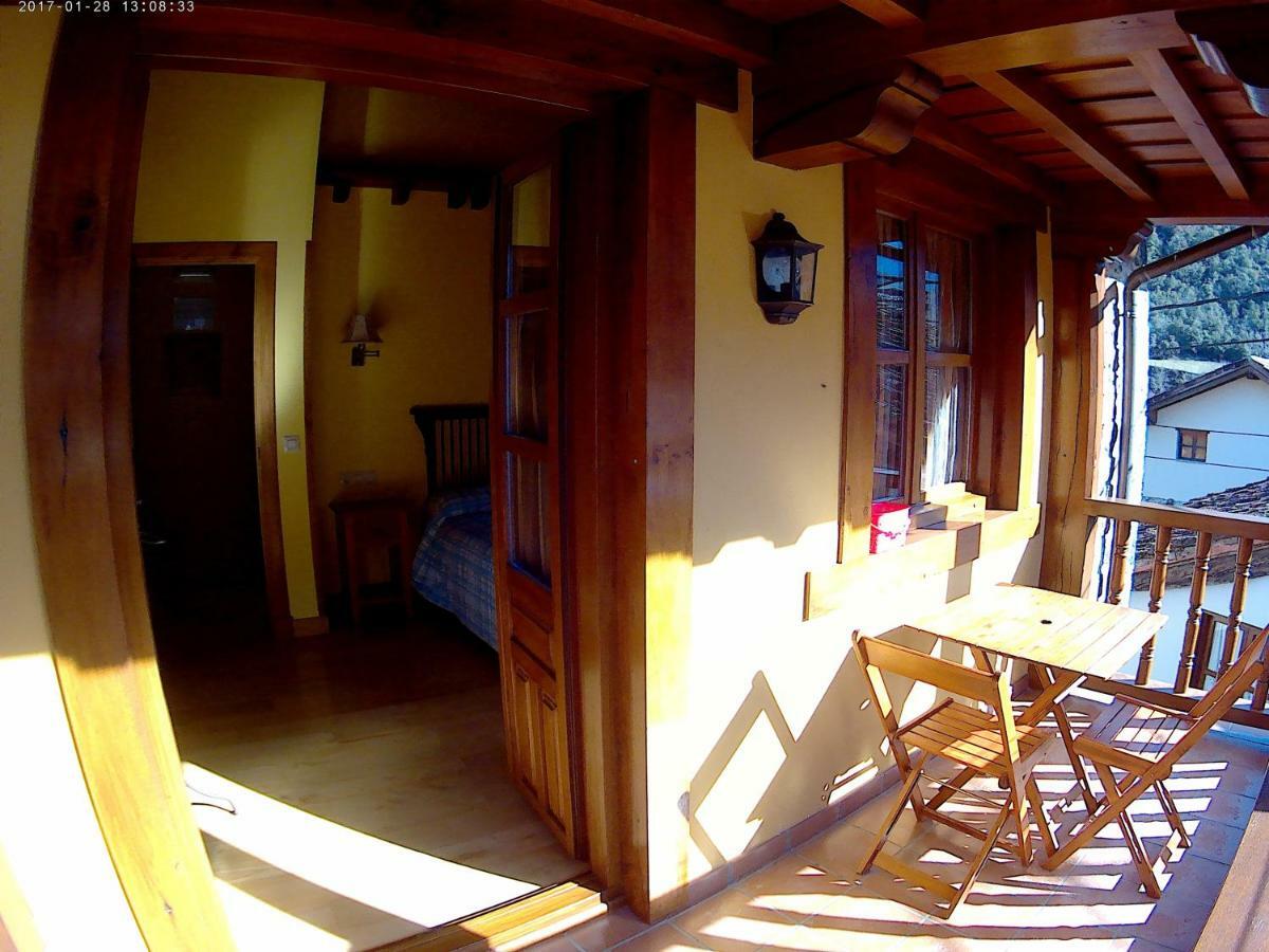 Apartamentos Casa Celia La Vega (Vega de Liebana, Cantabria) Exterior foto