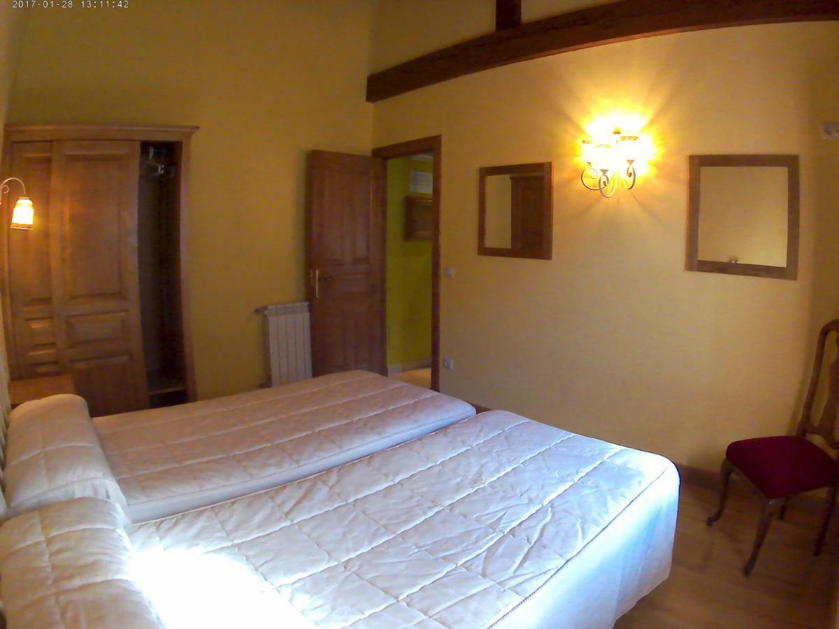 Apartamentos Casa Celia La Vega (Vega de Liebana, Cantabria) Exterior foto